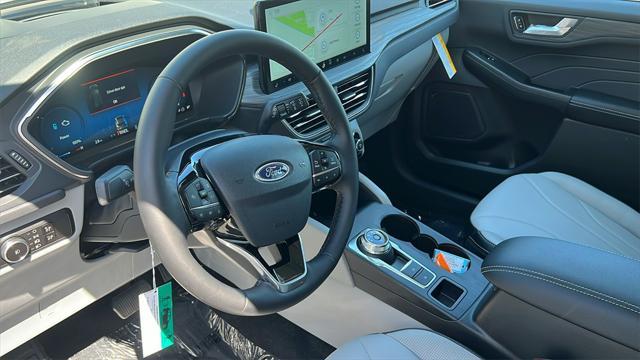 new 2025 Ford Escape car, priced at $46,015