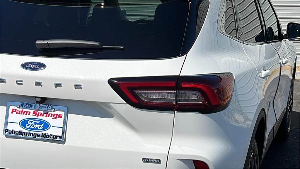 new 2025 Ford Escape PHEV car, priced at $46,015