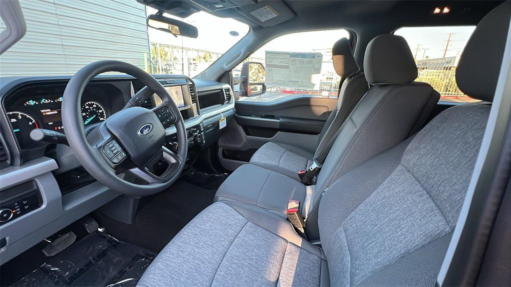 new 2025 Ford F-250 car, priced at $72,500
