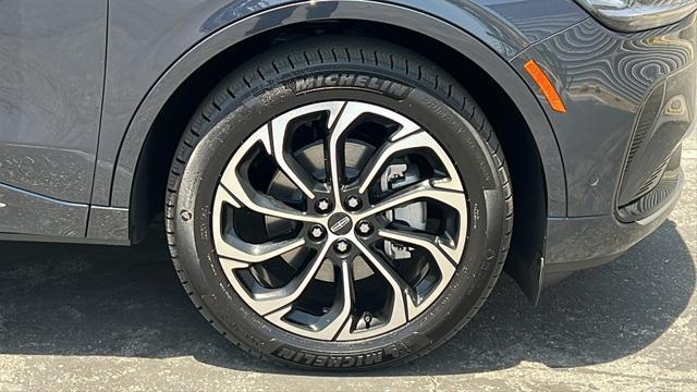 used 2024 Lincoln Nautilus car, priced at $60,955