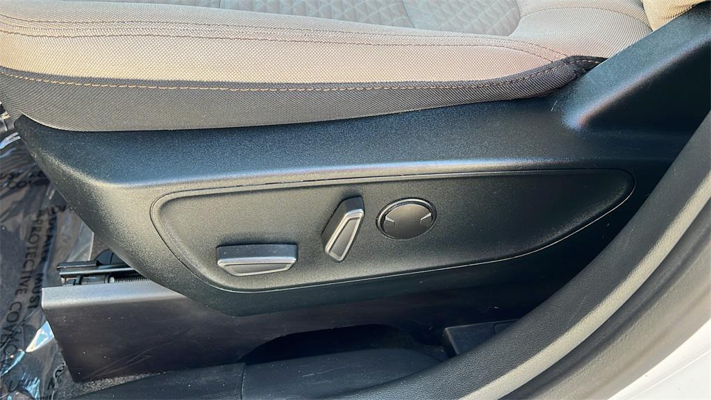 used 2020 Ford Escape car, priced at $18,124
