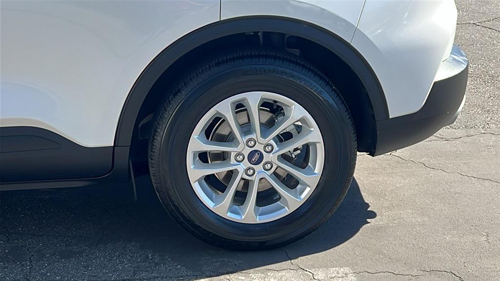 used 2020 Ford Escape car, priced at $18,124