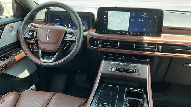 used 2025 Lincoln Aviator car, priced at $71,124