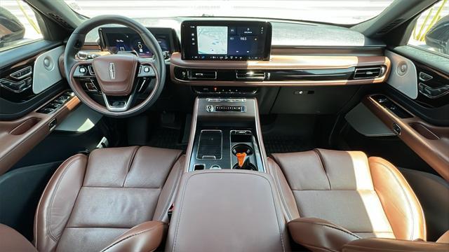 used 2025 Lincoln Aviator car, priced at $71,124