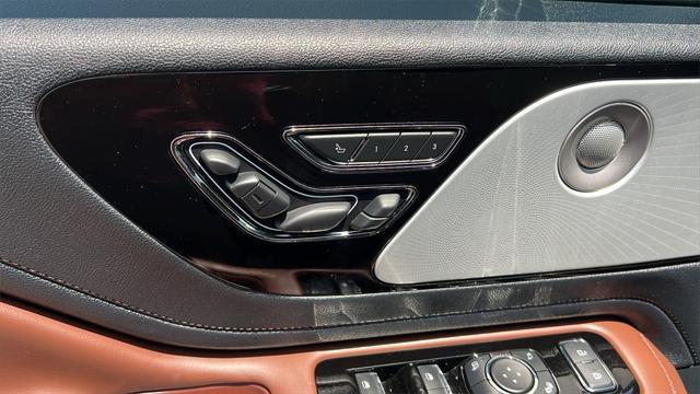 used 2025 Lincoln Aviator car, priced at $71,124