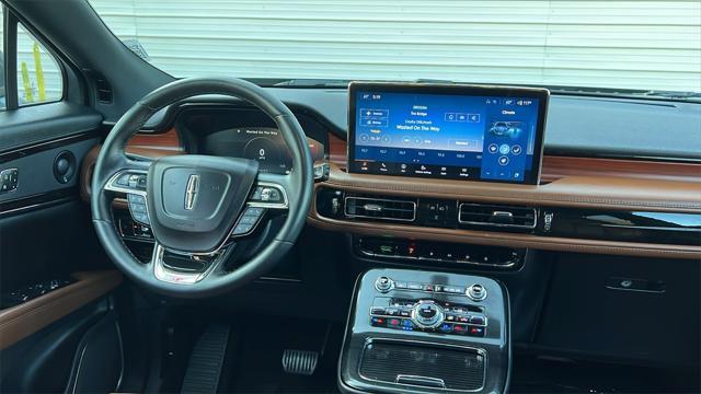 used 2022 Lincoln Nautilus car, priced at $38,328