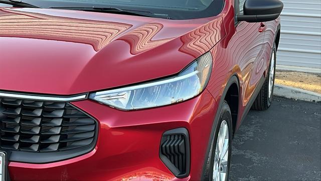 new 2025 Ford Escape car, priced at $30,319