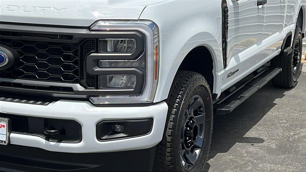new 2025 Ford F-250 car, priced at $73,465