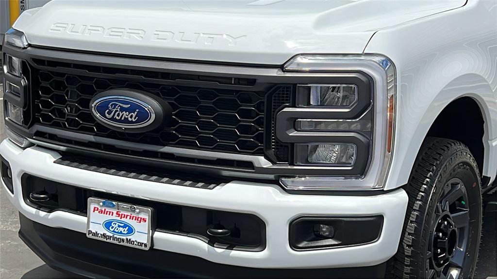 new 2025 Ford F-250 car, priced at $73,465