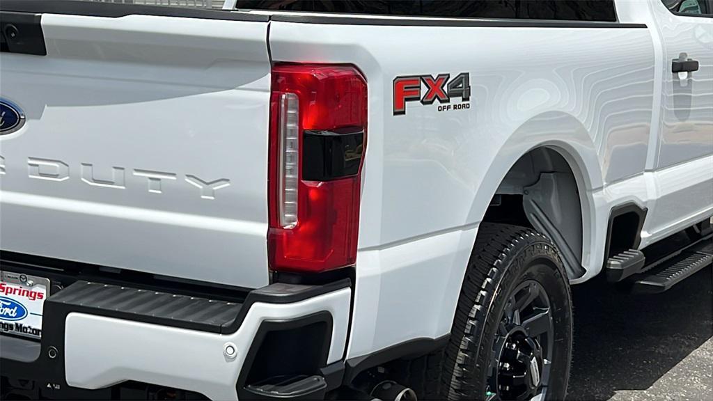 new 2025 Ford F-250 car, priced at $73,465