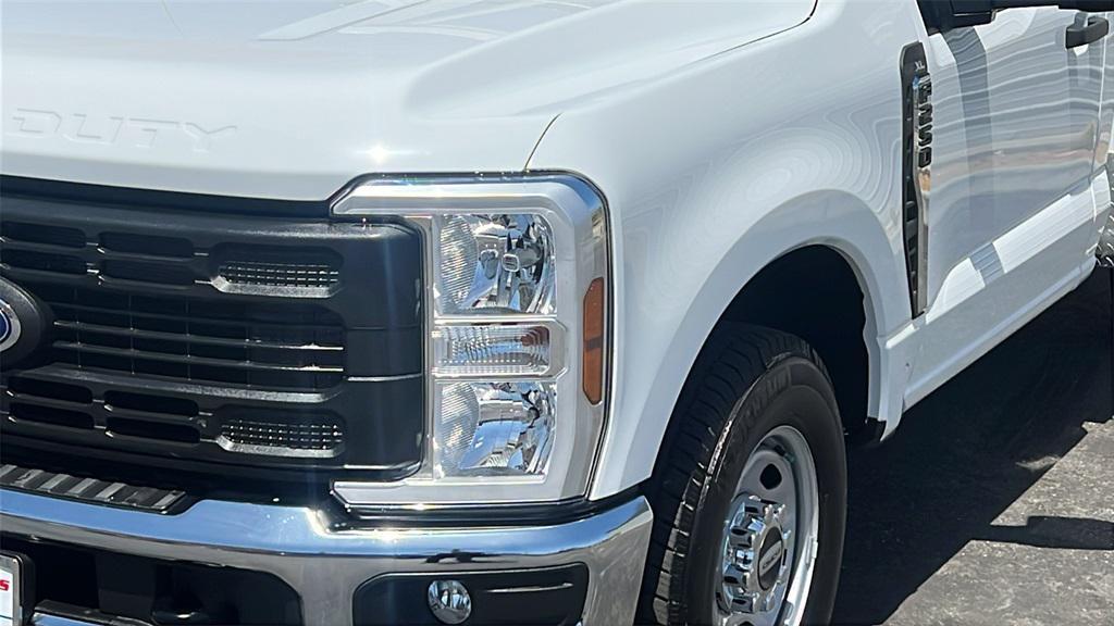new 2025 Ford F-250 car, priced at $66,105