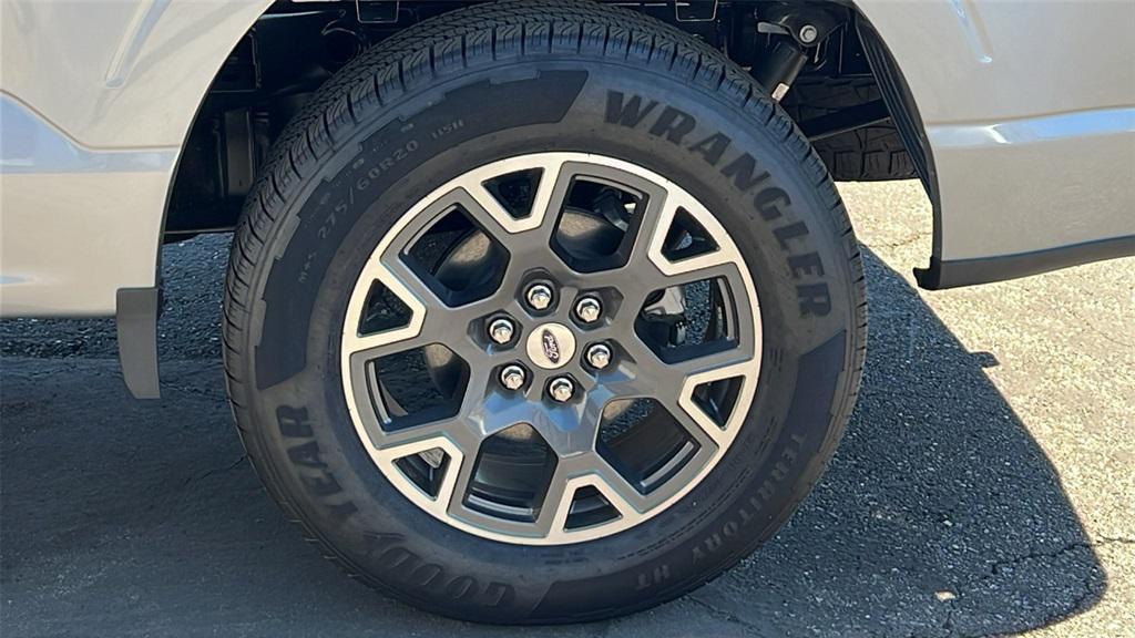 new 2025 Ford F-150 car, priced at $51,660
