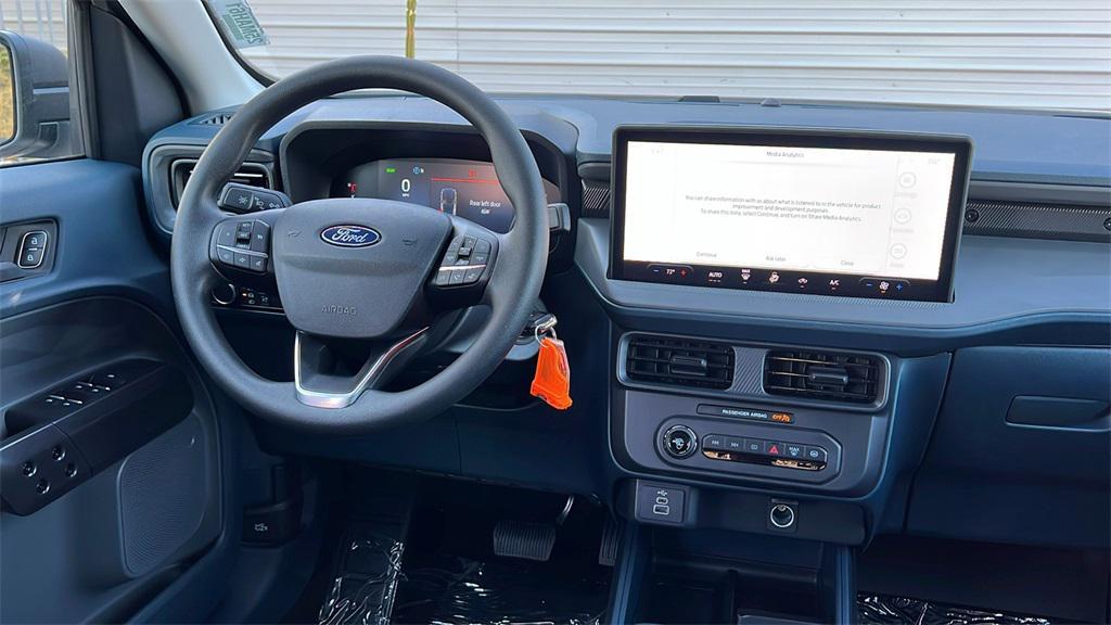 new 2025 Ford Maverick car, priced at $29,940