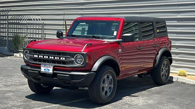 new 2025 Ford Bronco car, priced at $43,746