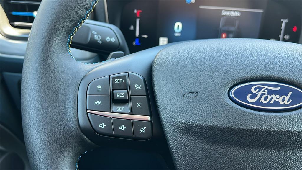 new 2025 Ford Maverick car, priced at $40,220