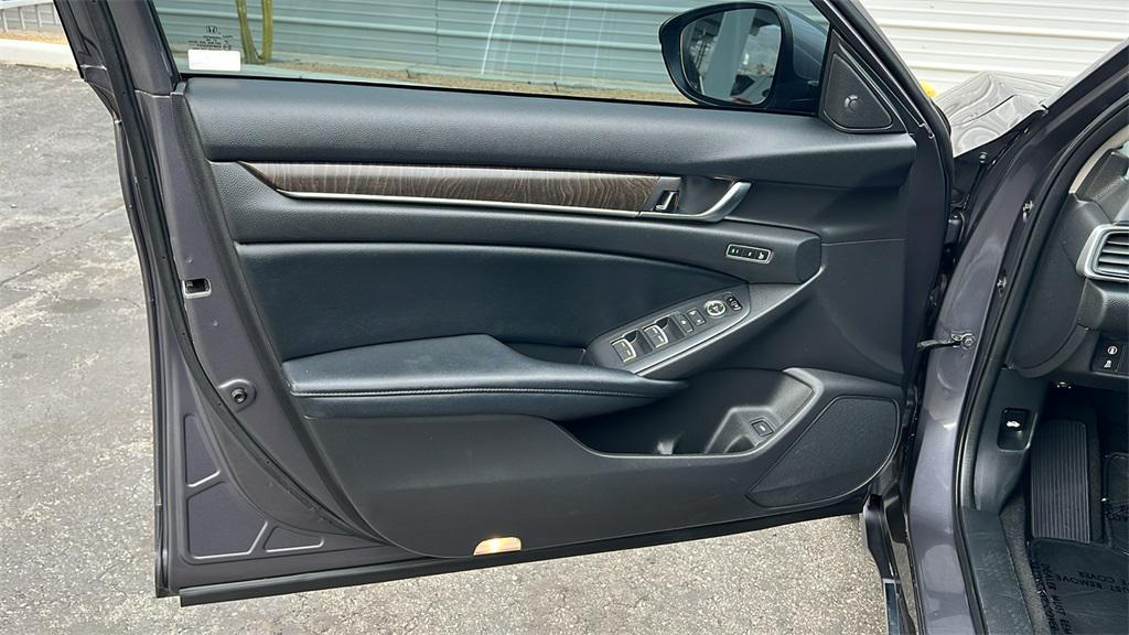 used 2018 Honda Accord car, priced at $24,900
