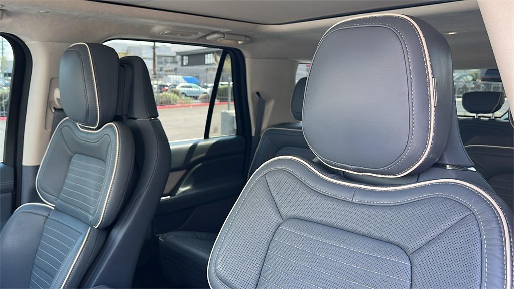 used 2022 Lincoln Navigator car, priced at $72,924
