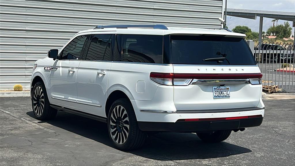 used 2022 Lincoln Navigator car, priced at $72,924