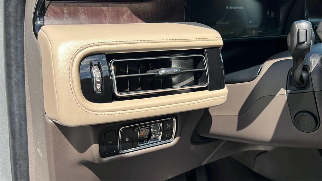 used 2024 Lincoln Aviator car, priced at $66,924
