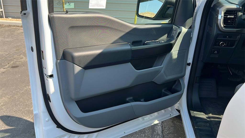 new 2025 Ford F-150 car, priced at $40,540