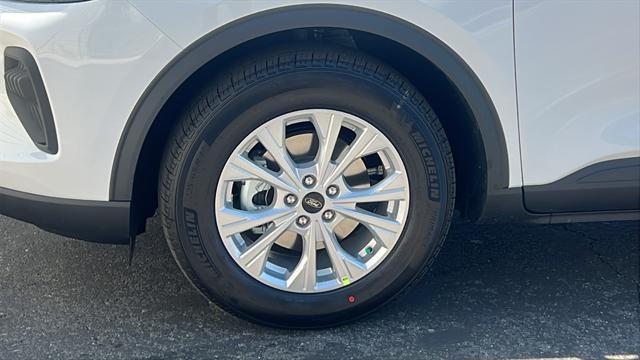 new 2025 Ford Escape car, priced at $30,990
