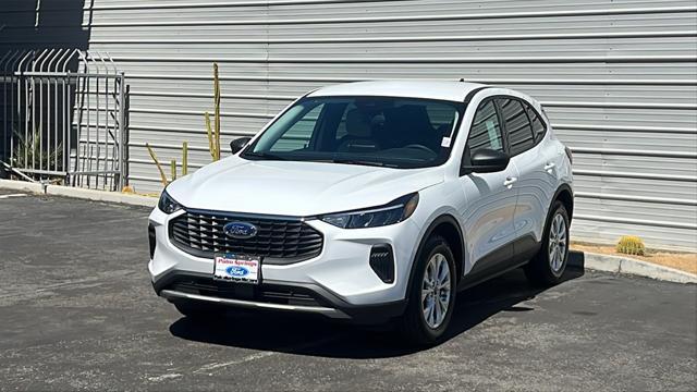 new 2025 Ford Escape car, priced at $30,990