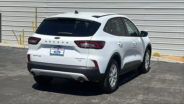 new 2025 Ford Escape car, priced at $30,990