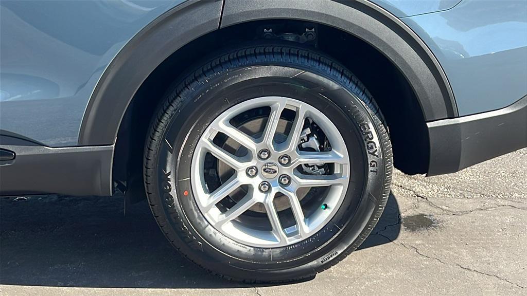 new 2026 Ford Explorer car, priced at $46,320