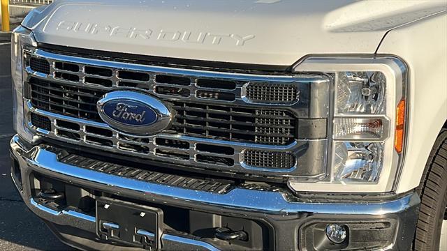 new 2024 Ford F-350 car, priced at $82,342