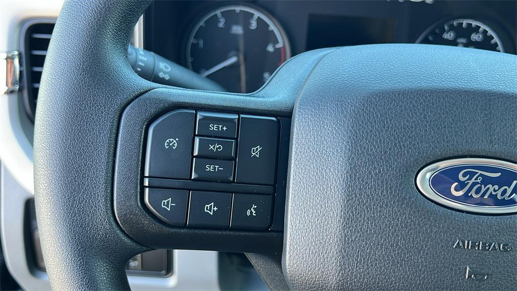 new 2025 Ford F-250 car, priced at $71,680