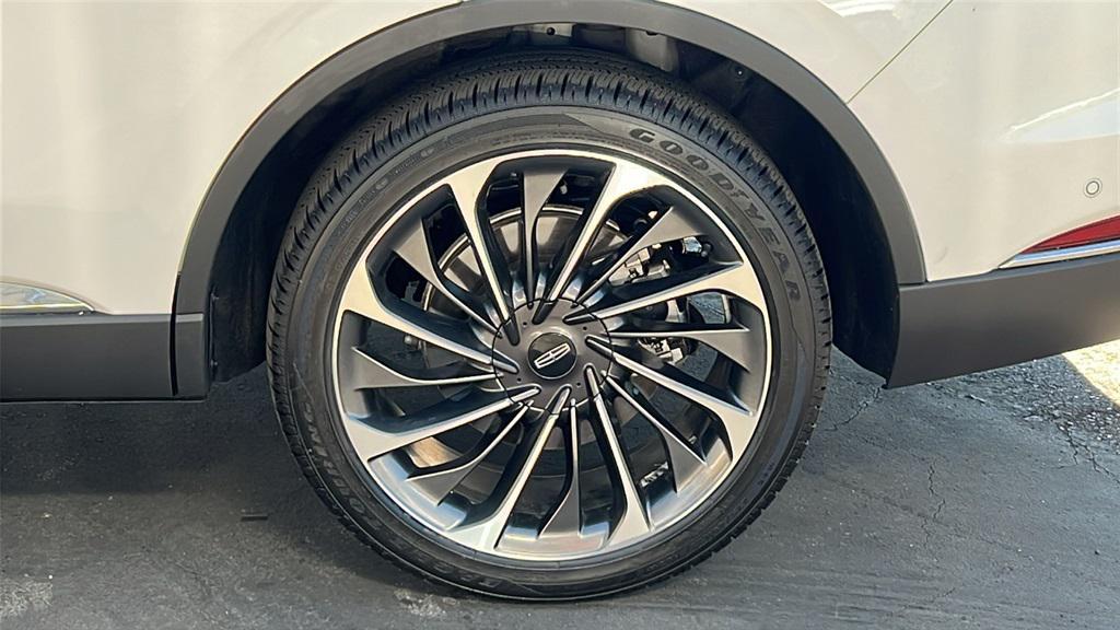 used 2022 Lincoln Aviator car, priced at $47,124