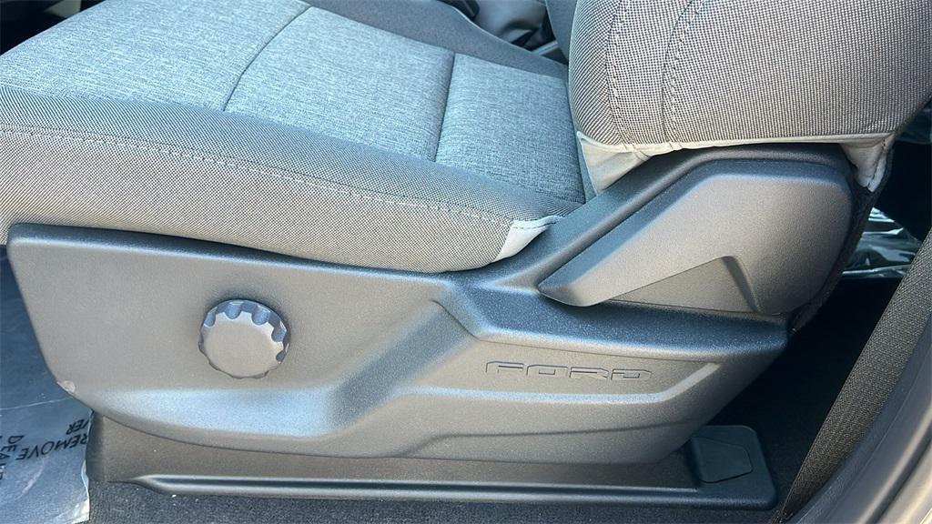 new 2025 Ford F-250 car, priced at $73,465