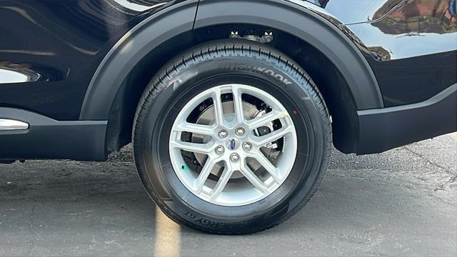 new 2025 Ford Explorer car, priced at $42,145