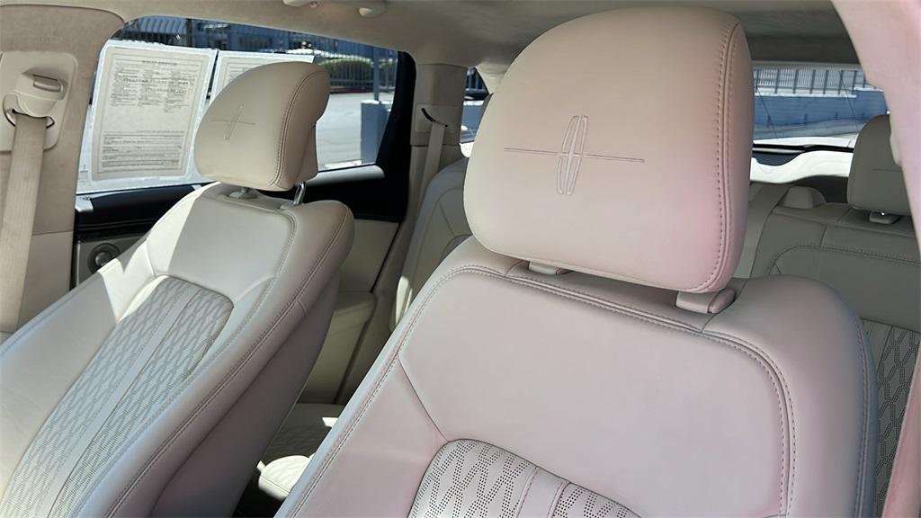 used 2019 Lincoln Nautilus car, priced at $32,900