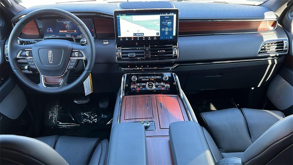 new 2024 Lincoln Navigator L car, priced at $107,305