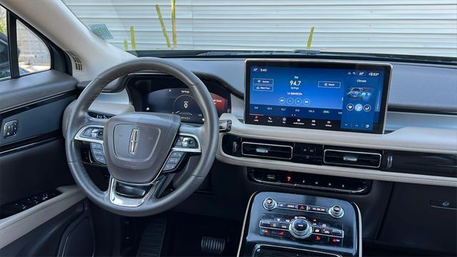 used 2021 Lincoln Nautilus car, priced at $26,788
