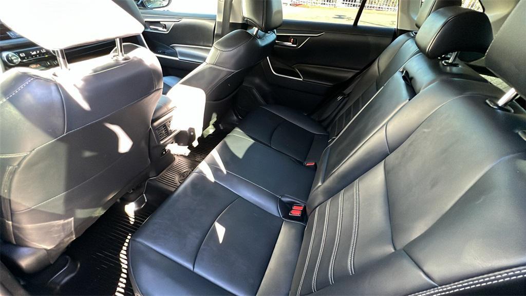 used 2020 Toyota RAV4 car, priced at $27,900