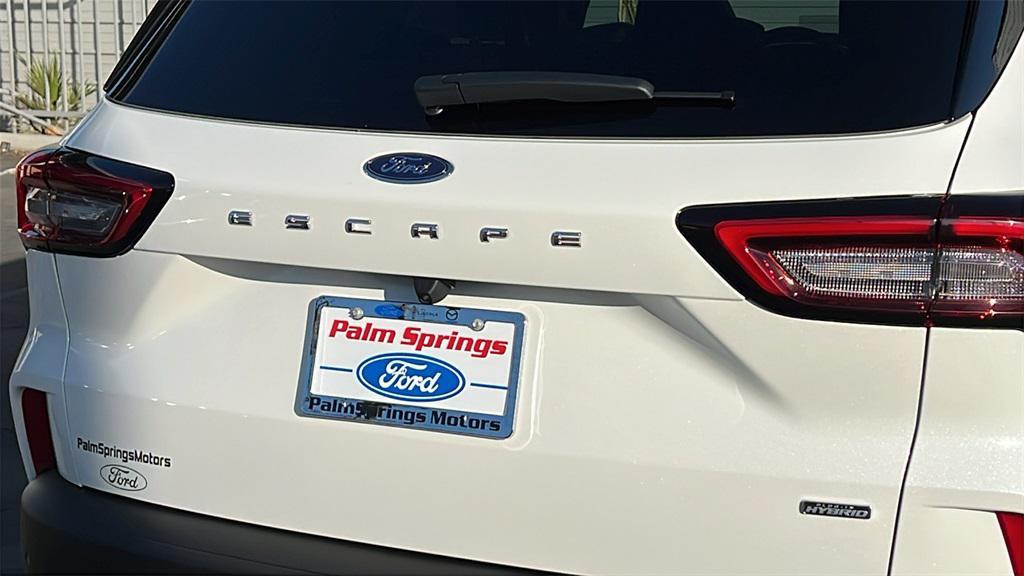 new 2025 Ford Escape PHEV car, priced at $46,015