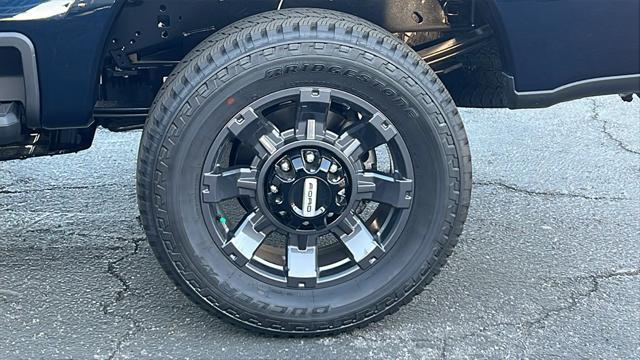 new 2025 Ford F-250 car, priced at $72,500