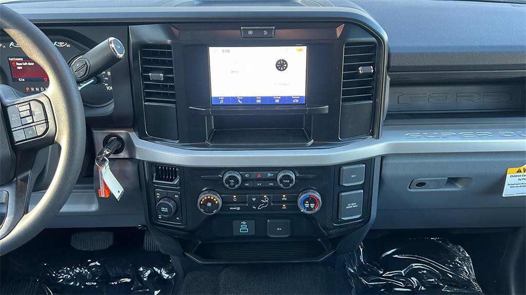 new 2025 Ford F-250 car, priced at $72,500