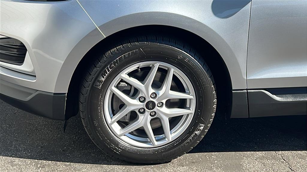 used 2023 Ford Edge car, priced at $26,328