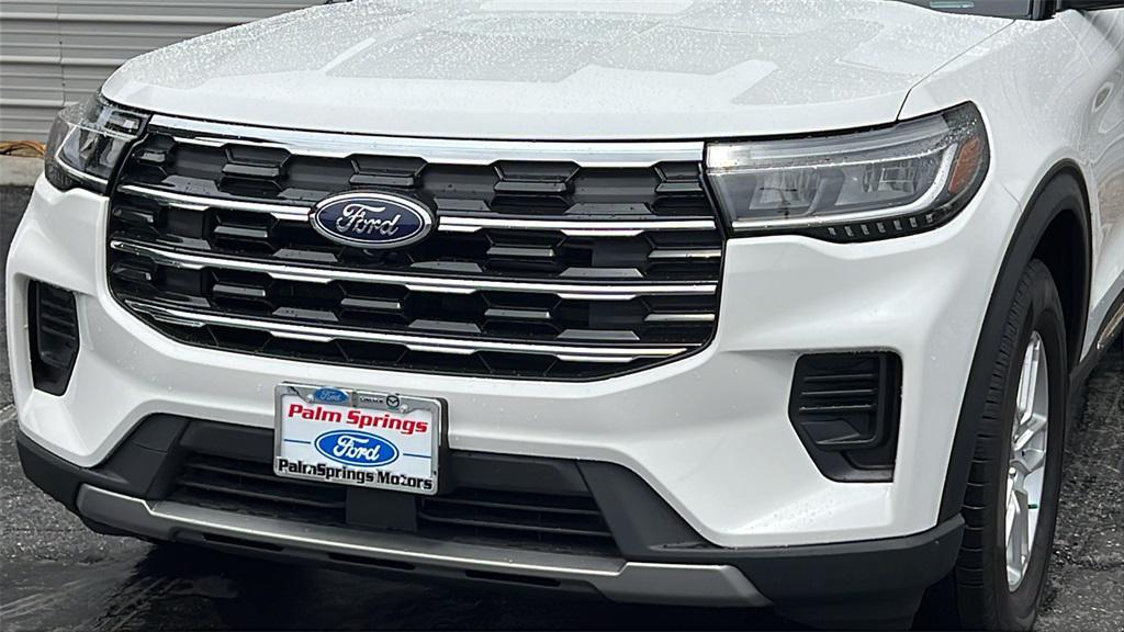 new 2025 Ford Explorer car, priced at $42,940