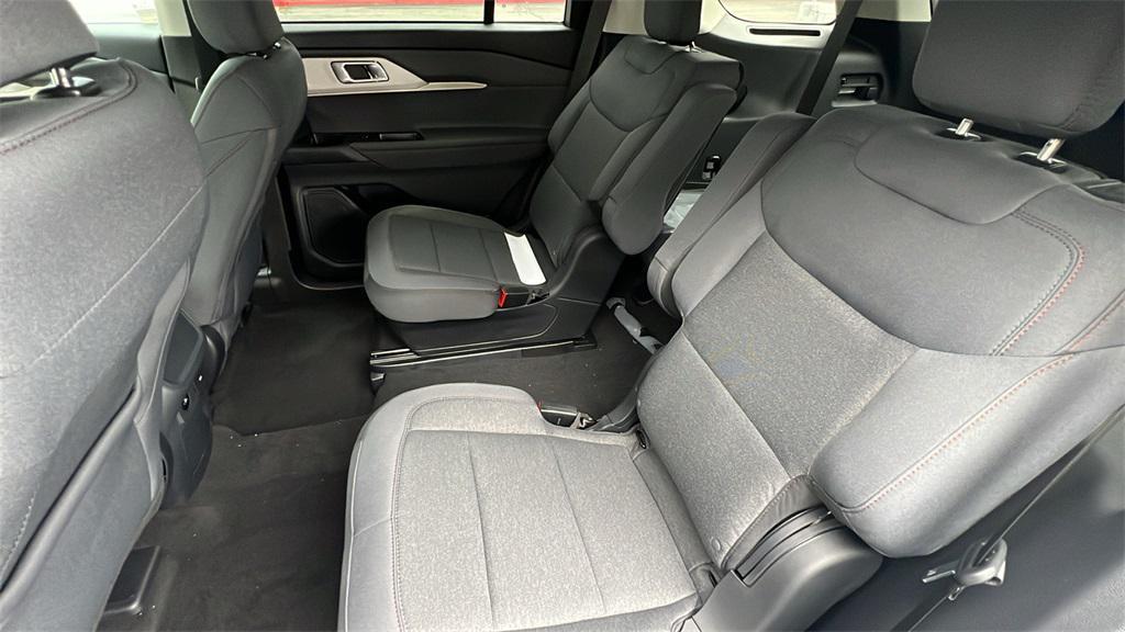 new 2025 Ford Explorer car, priced at $42,940