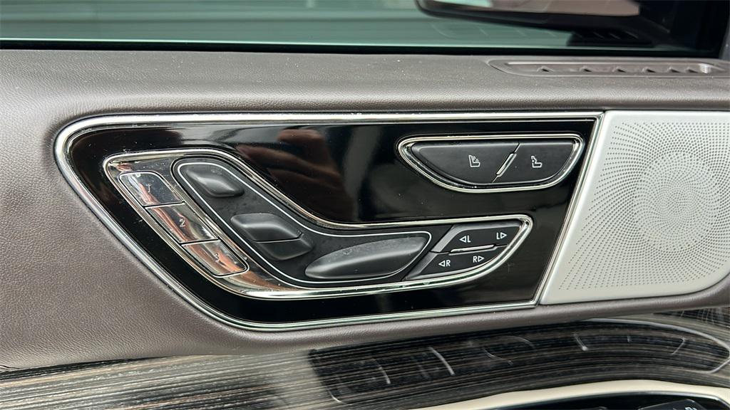 used 2024 Lincoln Navigator car, priced at $82,924