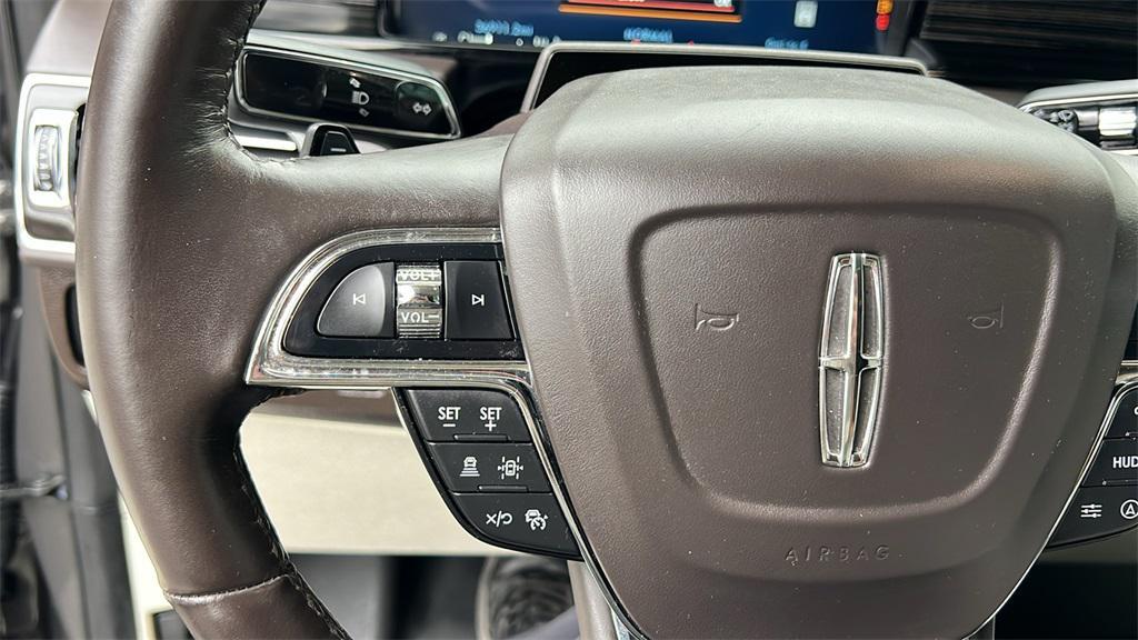 used 2024 Lincoln Navigator car, priced at $82,924