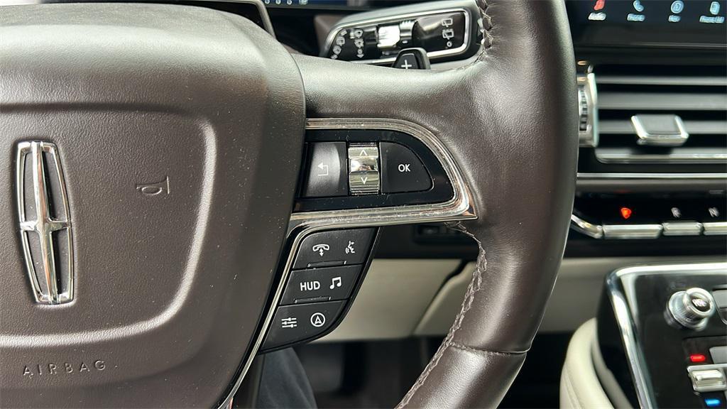 used 2024 Lincoln Navigator car, priced at $82,924