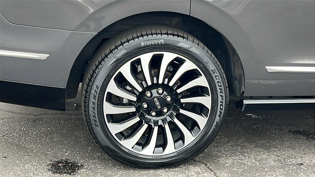 used 2024 Lincoln Navigator car, priced at $82,924