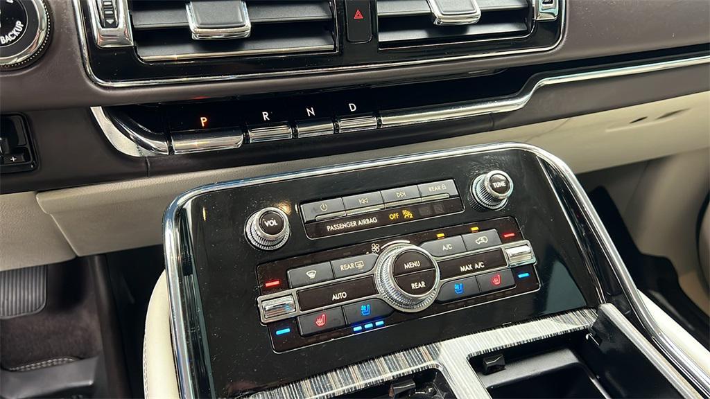 used 2024 Lincoln Navigator car, priced at $82,924