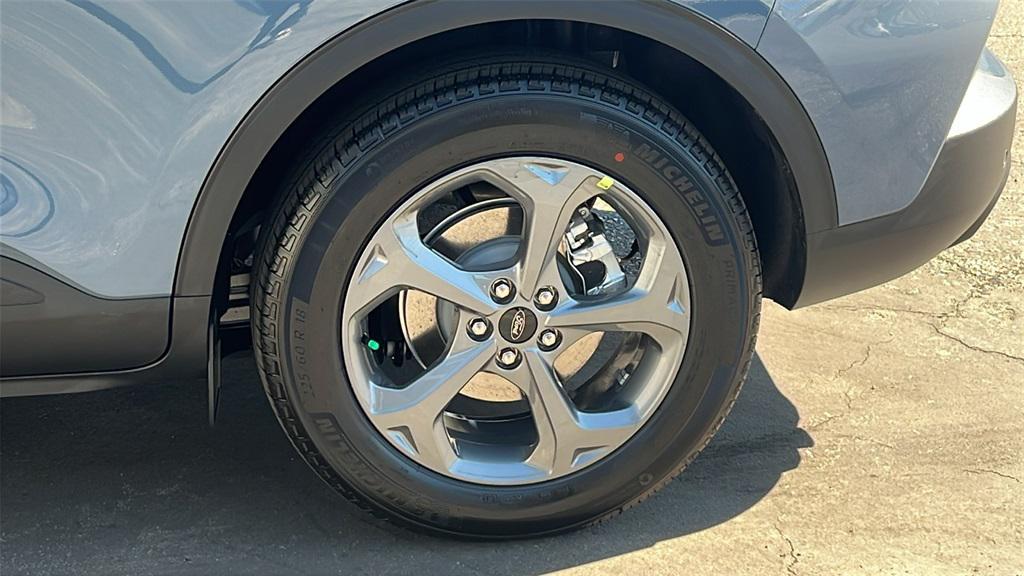 new 2025 Ford Escape car, priced at $33,690