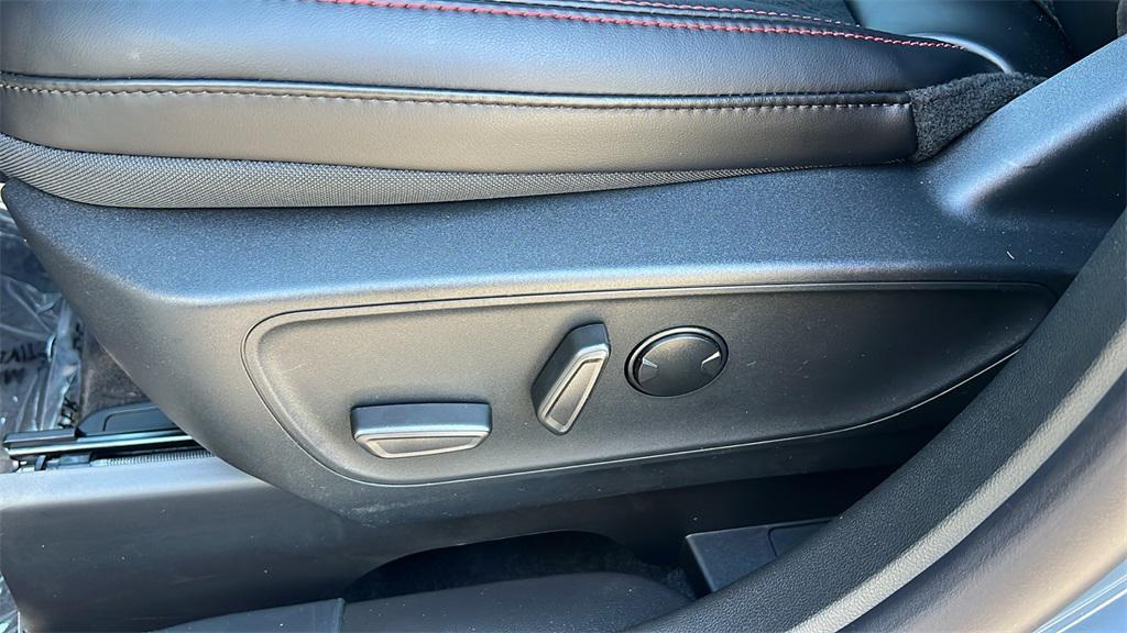 new 2025 Ford Escape car, priced at $33,690